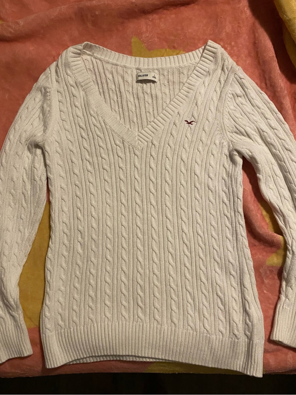 Hollister Women’s White V-Neck Jumper